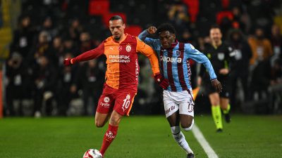 Bu sene ilk kez yeni formatıyla oynanmaya başlanan Turkcell Süper