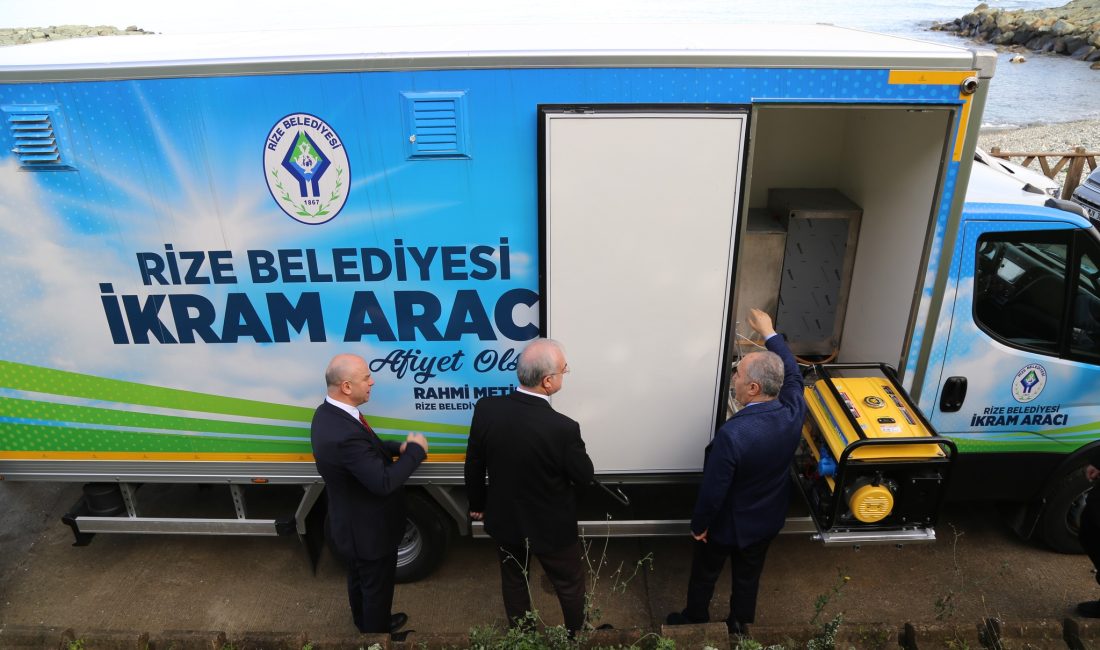 Rize Belediye Başkanı Rahmi Metin, belediyenin araç filosuna kazandırılan yeni