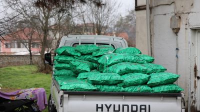Safranbolu Belediye Başkanı Mimar Elif Köse’nin öncülüğünde, ihtiyaç sahibi ailelere