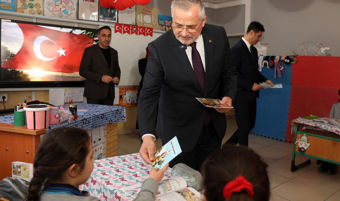 Başkan Hamit Kılıç’tan Yeni Yılın İlk Günlerinde Okul Ziyareti Bafra Belediye Başkanı Hamit Kılıç, eğitime verdiği önemi yeni yılın