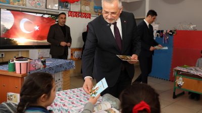 Bafra Belediye Başkanı Hamit Kılıç, eğitime verdiği önemi yeni yılın