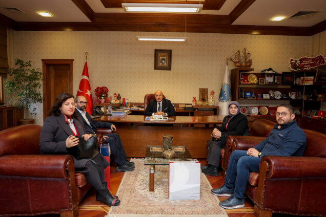 Türk Hava Yolları Kastamonu Müdür Aydoğan’dan Başkan Arslan’a Ziyaret Türk Hava Yolları Kastamonu Satış Müdürü Sami Aydoğan, Şef Gülten