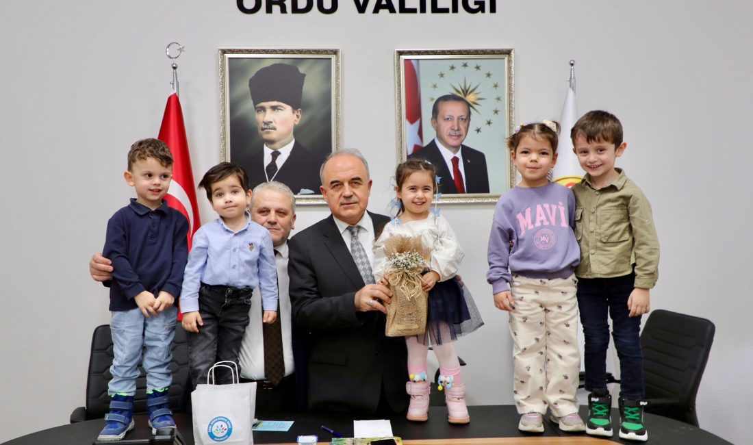 Altınordu Özel Ordu Dokuz Renk Anaokulu öğrencileri, 10 Ocak İdareciler