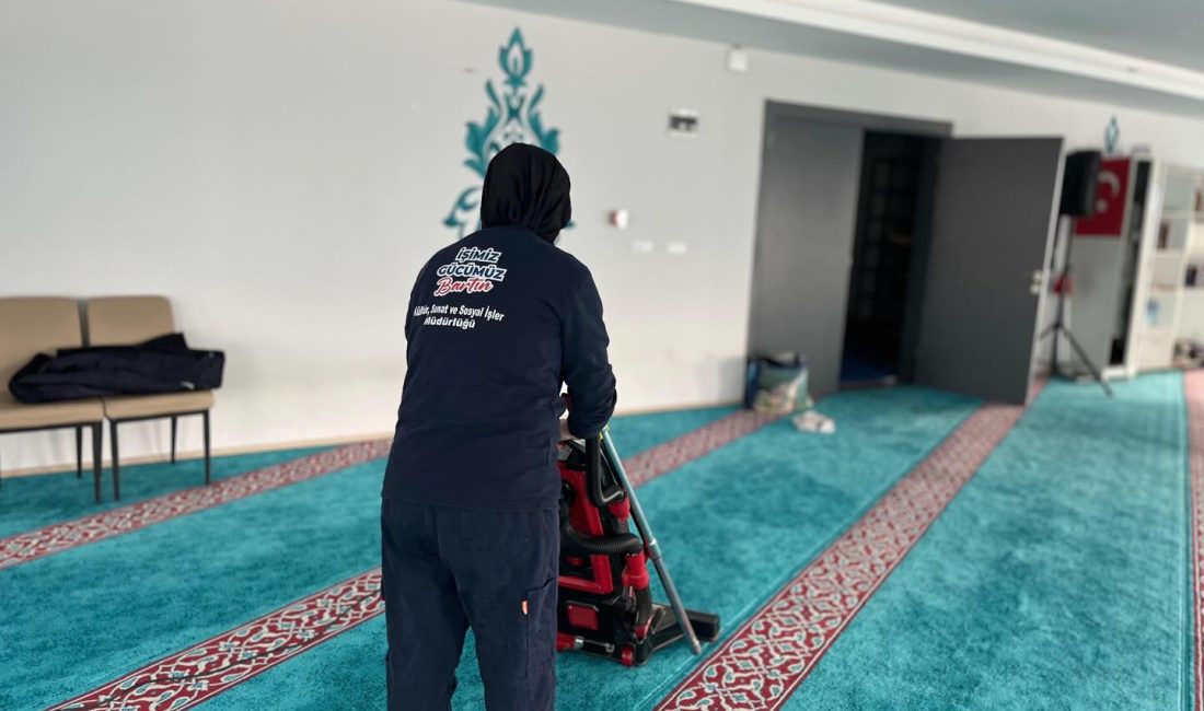 Ramazan Ayı Öncesi Camilerde Temizlik Çalışması Bartın Belediyesi, Ramazan ayının yaklaşması dolayısıyla mahallelerde bulunan camilerde kapsamlı