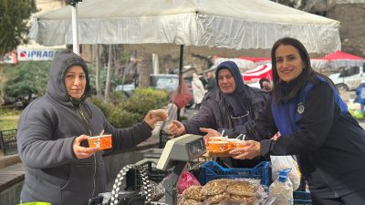 Soğuk havaların etkisini iyice hissettirdiği bu günlerde, belediyemiz pazar esnafının