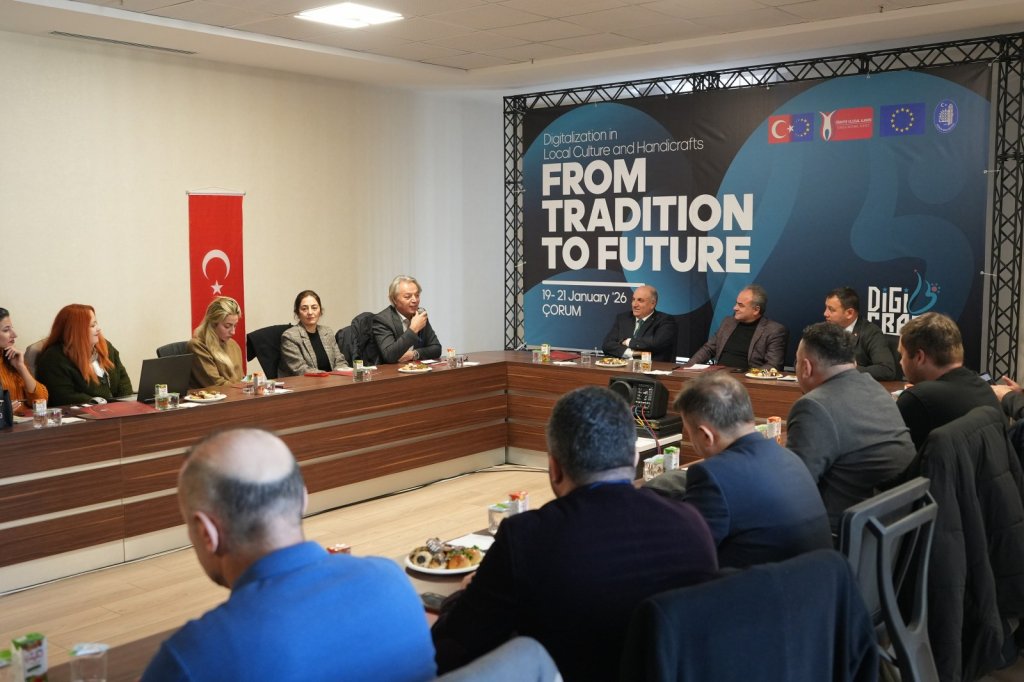 Çorum’da Kültürel Mirasın Dijital Dönüşümü Başladı Çorum Belediyesi’nin koordinatörlüğünde hayata geçirilen ve Avrupa Birliği tarafından desteklenen