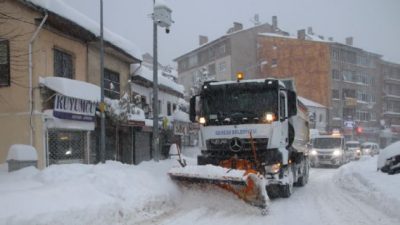 Son yılların en yoğun kış şartlarının yaşandığı Gerede’de, aralıksız devam