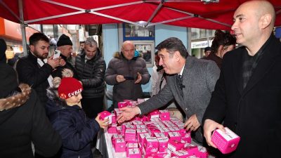 Miraç Kandili dolayısıyla Belediye Başkanı Tahsin Erdem, beraberinde CHP Zonguldak