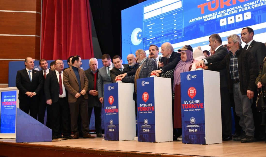 Başkan Erdem, Toki Konut Kura Çekimi Programına Katıldı Belediye Başkanı Bilgehan Erdem, TOKİ konut kura çekimi programına katıldı.