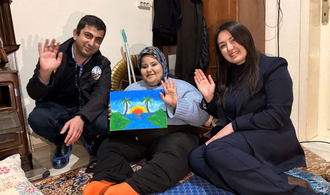 Tokat Belediyesi’nden Evde Bakım Hizmetlerinde Sosyal Ve Kültürel Dokunuş Tokat Belediyesi, sosyal belediyecilik anlayışını Üretken Belediyecilik vizyonuyla buluşturarak evde