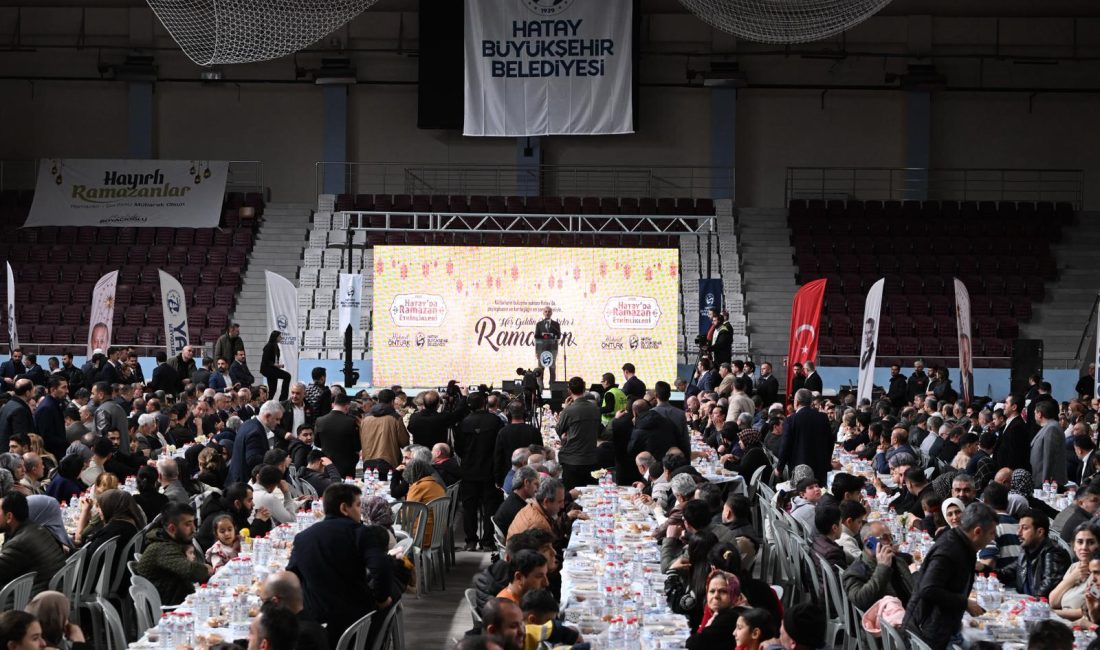 Bakan Uraloğlu, İftar Programında Konuştu Ulaştırma ve Altyapı Bakanı Abdulkadir Uraloğlu, Hatay il programı kapsamında