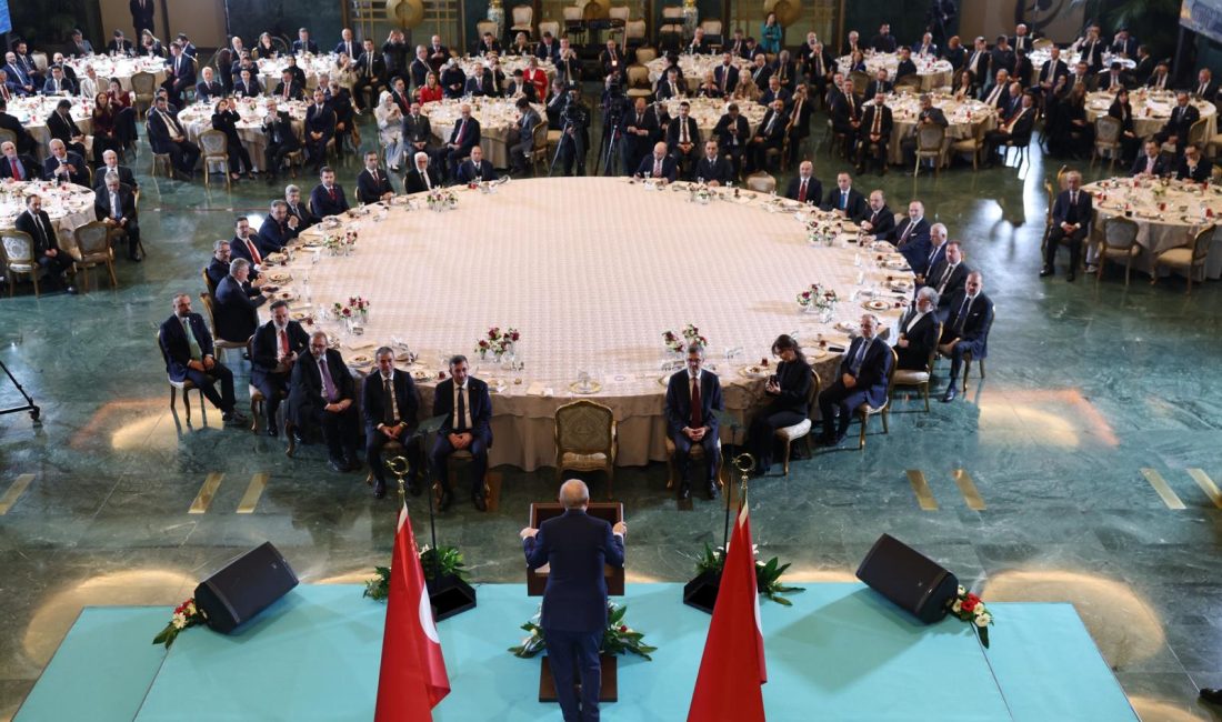 Cumhurbaşkanı Erdoğan: “Her cephede adeta bir hakikat savaşı verdiğimiz bu