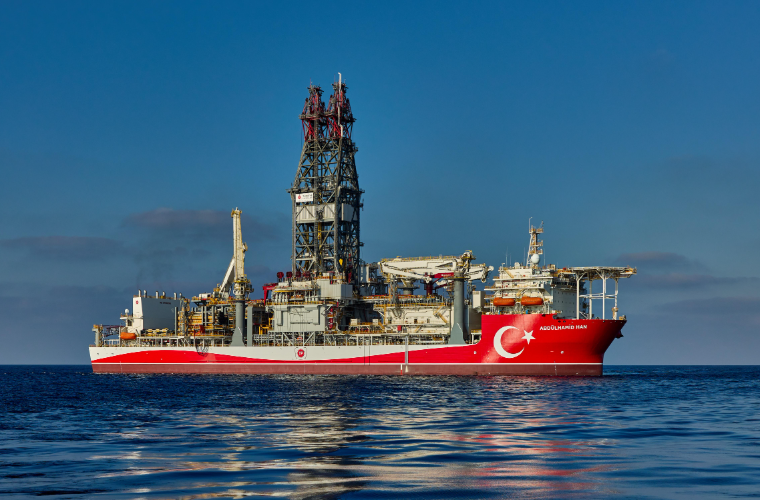 Türkiye, denizlerdeki hidrokarbon arama çalışmalarına tüm hızıyla devam ediyor. Enerji