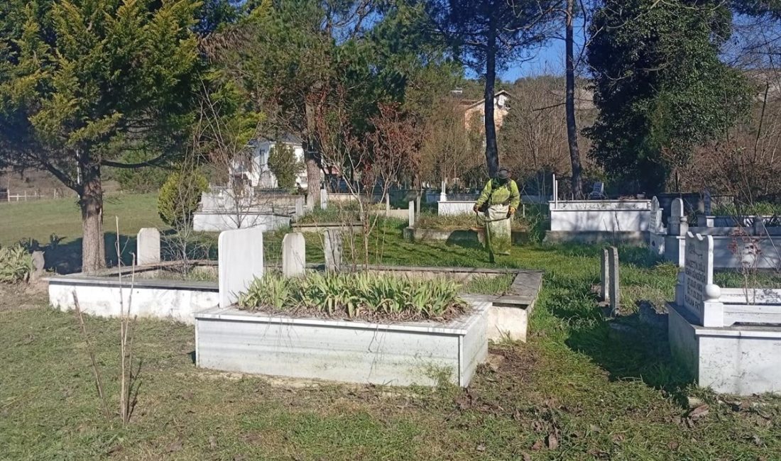 Bartın Belediyesi, yaklaşan Ramazan Bayramı öncesinde kent genelindeki aile kabristanlarında