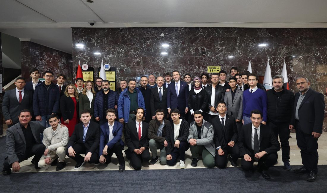 Enerji ve Tabii Kaynaklar Bakanı Alparslan Bayraktar, “Son gelişmeler, ülke