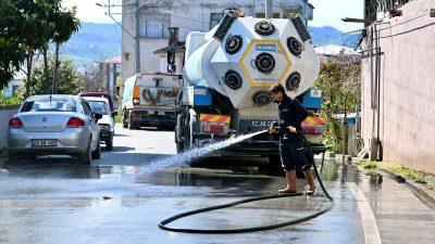 Altınordu Belediyesi, kent genelinde sağlıklı ve hijyenik yaşam için ‘Sokak