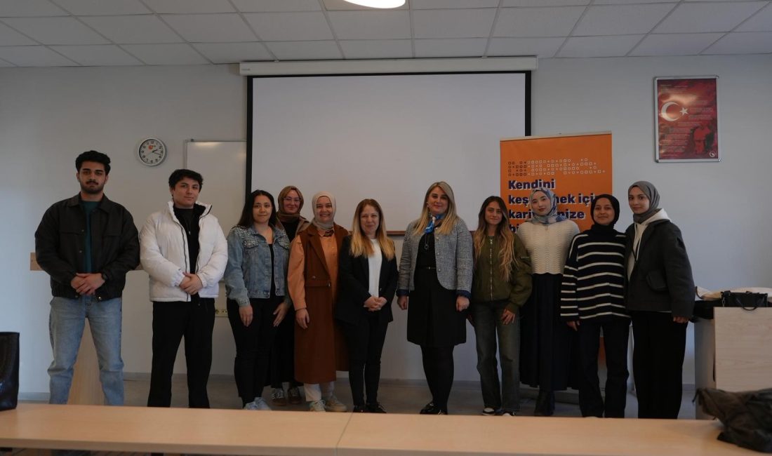 Düzce İş Kulübü, Düzce Üniversitesi öğrencilerinin hazır bulunduğu etkinlikte iş