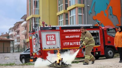 Safranbolu Belediyesi İtfaiye Müdürlüğü, çalışanların acil durumlara hazırlıklı olması amacıyla