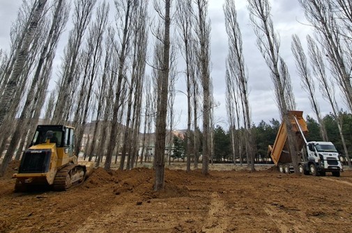 Bayburt Belediyesi, bahar aylarının gelmesi ve hava sıcaklıklarının mevsim normallerinin