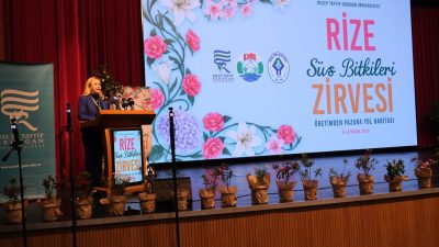 Karadeniz Tarımsal Araştırma Enstitüsü, Rize’de düzenlenen Süs Bitkileri Zirvesi’ne katılım