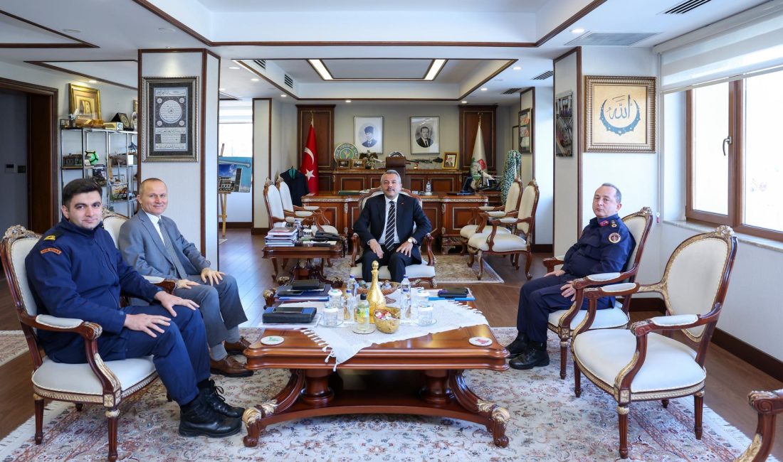 Vali İhsan Selim Baydaş başkanlığında gerçekleştirilen toplantıya İl Emniyet Müdürü