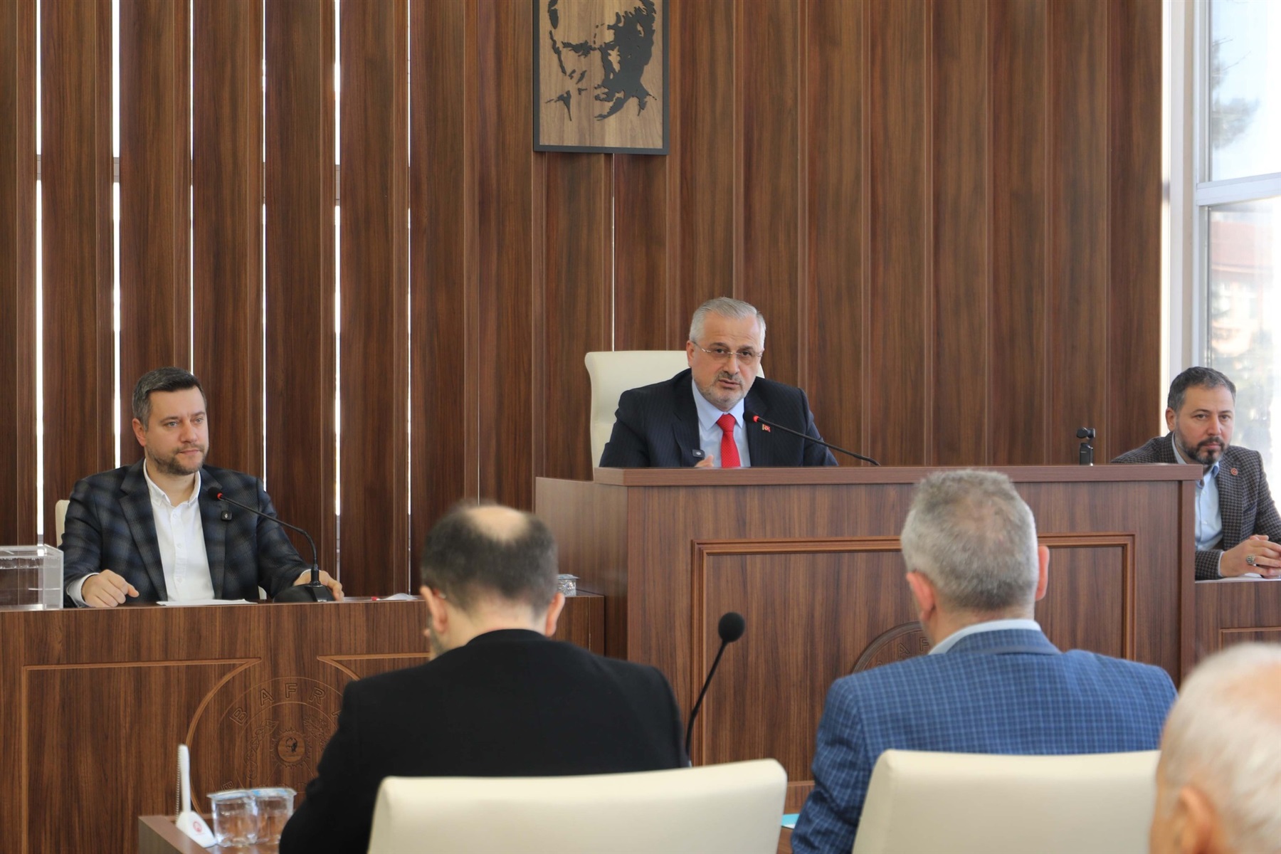 Bafra Belediye Meclisi Toplantı Salonu’nda Belediye Başkanı Hamit Kılıç’ın başkanlığında