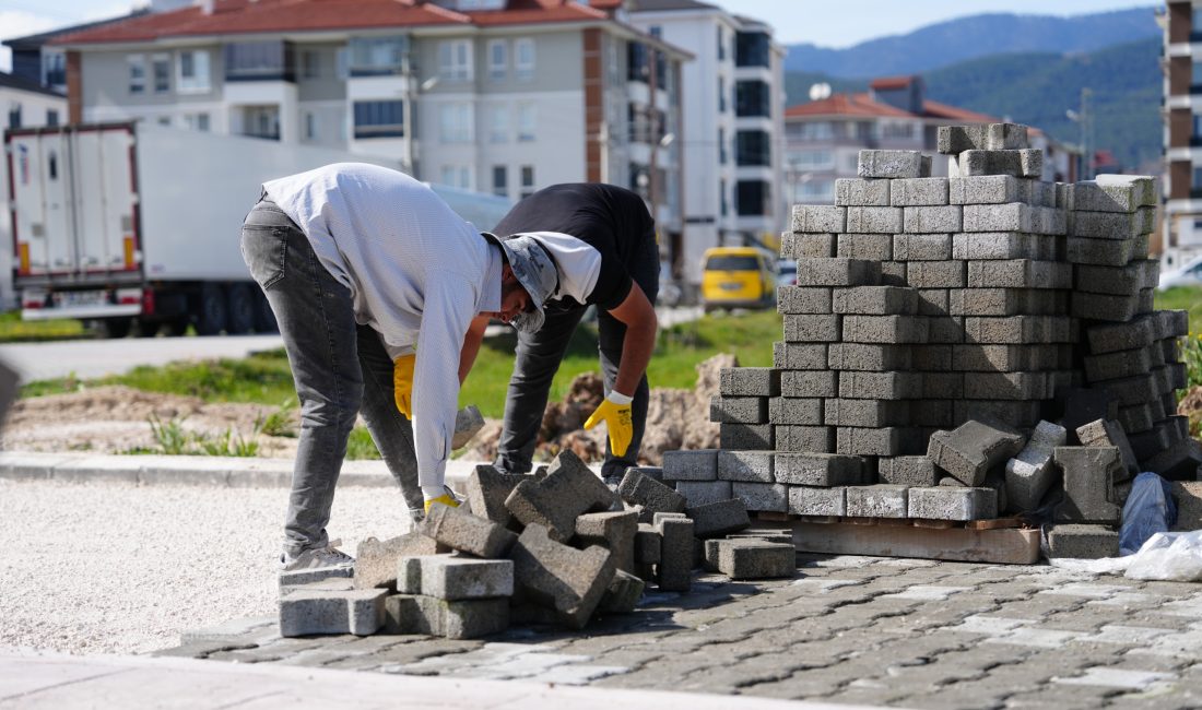 Bolu Belediyesi Fen İşleri Müdürlüğü ekipleri, Kültür Mahallesi Kanuni Sokak