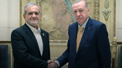 Cumhurbaşkanı Recep Tayyip Erdoğan, İran Cumhurbaşkanı Mesud Pezeşkiyan ile bir