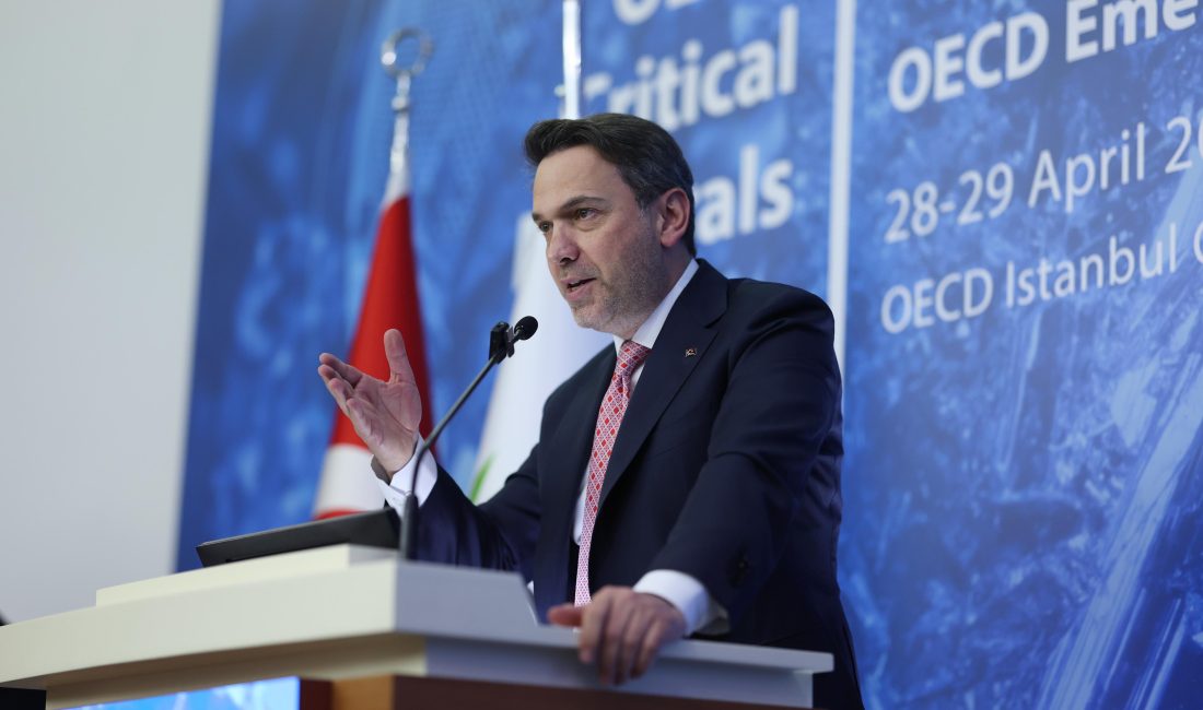 Enerji ve Tabii Kaynaklar Bakanı Alparslan Bayraktar, kritik minerallere sahip