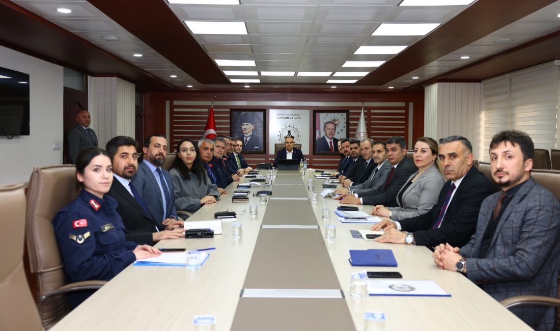 Giresun’daki okulların güvenlik durumunu görüşmek üzere Valimiz Sayın Mustafa Koç