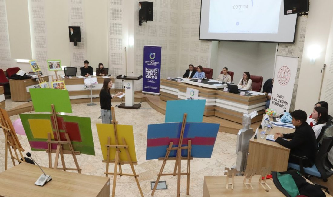Ordu Büyükşehir Belediyesi tarafından gerçekleştirilen “Münakaşa Değil Münazara” adlı liseler