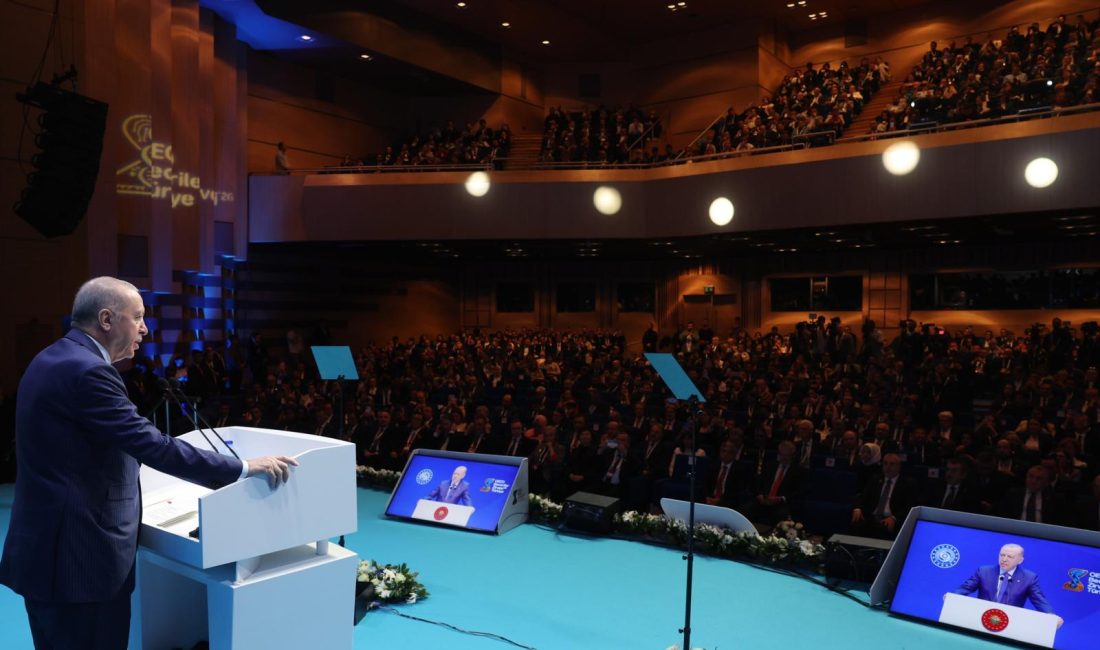 Cumhurbaşkanı Recep Tayyip Erdoğan, Çalışma ve Sosyal Güvenlik Bakanlığı ev