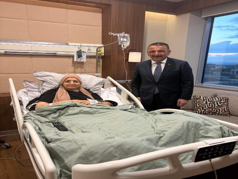 Zonguldak Valisi Osman Hacıbektaşoğlu, Cumhurbaşkanı Başdanışmanı Sayın Saadet Oruç’u tedavi