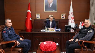 Zonguldak Valisi Osman Hacıbektaşoğlu başkanlığında, İl Jandarma Komutanı Alb. Barış