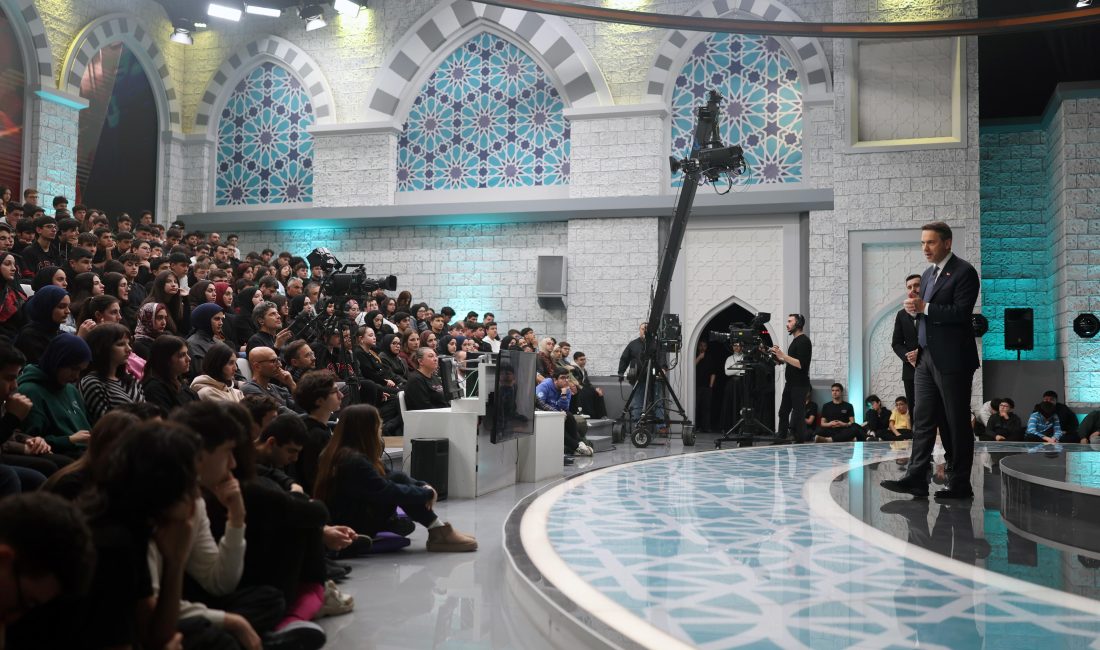 Enerji ve Tabii Kaynaklar Bakanı Alparslan Bayraktar, dünyada bir arz