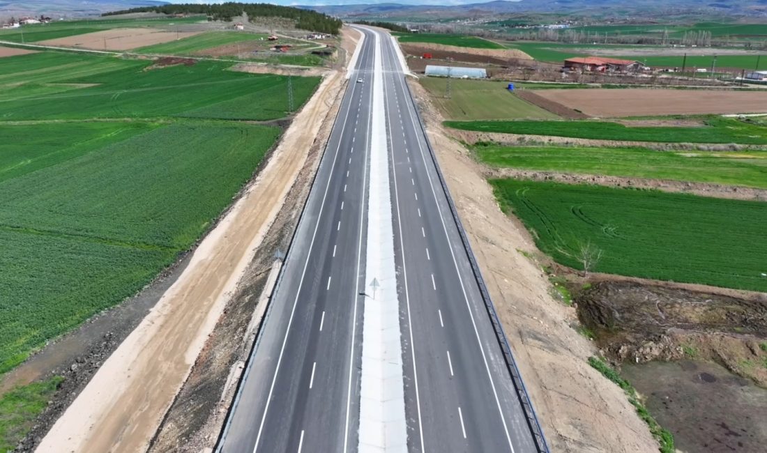 Ulaştırma ve Altyapı Bakanı Abdulkadir Uraloğlu, Çorum-Laçin Yolu ve Kırkdilim