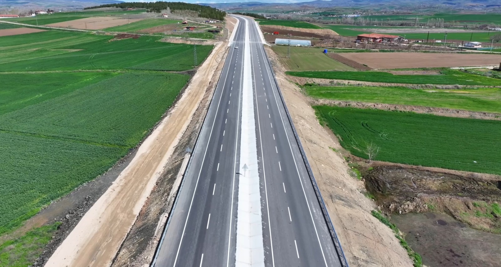 Ulaştırma ve Altyapı Bakanı Abdulkadir Uraloğlu, Çorum-Laçin Yolu ve Kırkdilim