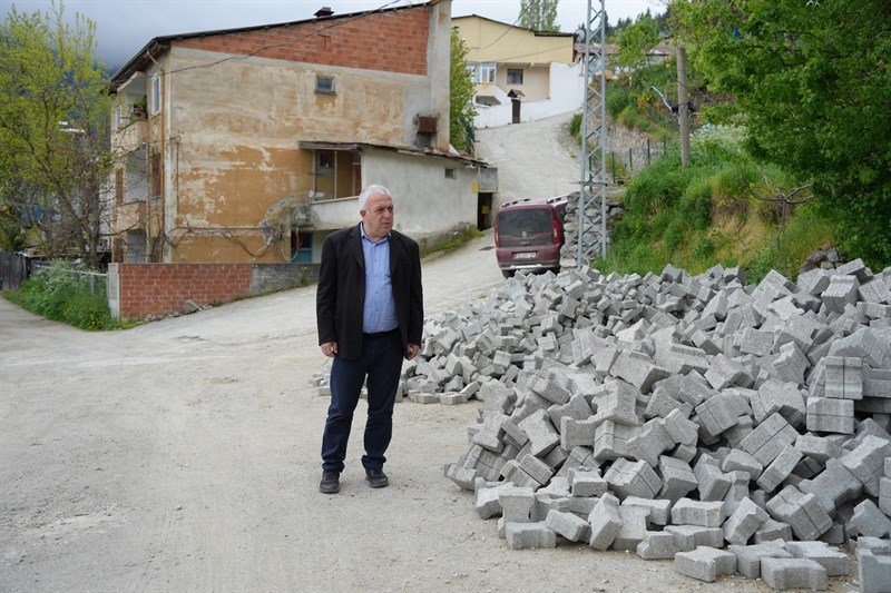 Daha Modern Bir Artvin İçin: Sahadayız Artvin Belediye Başkanı Bilgehan Erdem, yatırım planlamaları kapsamında Çamlık Mahallesi’nde