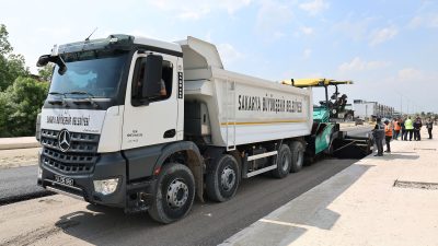 Sakarya Büyükşehir Belediyesi, hayata geçirdiği yeni projelerle şehir içi ulaşımda