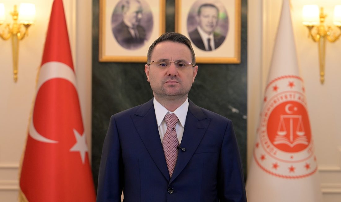 Bakan Gürlek: “Kadına Kalkan El, Tüm İnsanlığa Kaldırılmıştır” Adalet Bakanı Akın Gürlek, “Kadına kalkan el, tüm insanlığa kaldırılmıştır.
