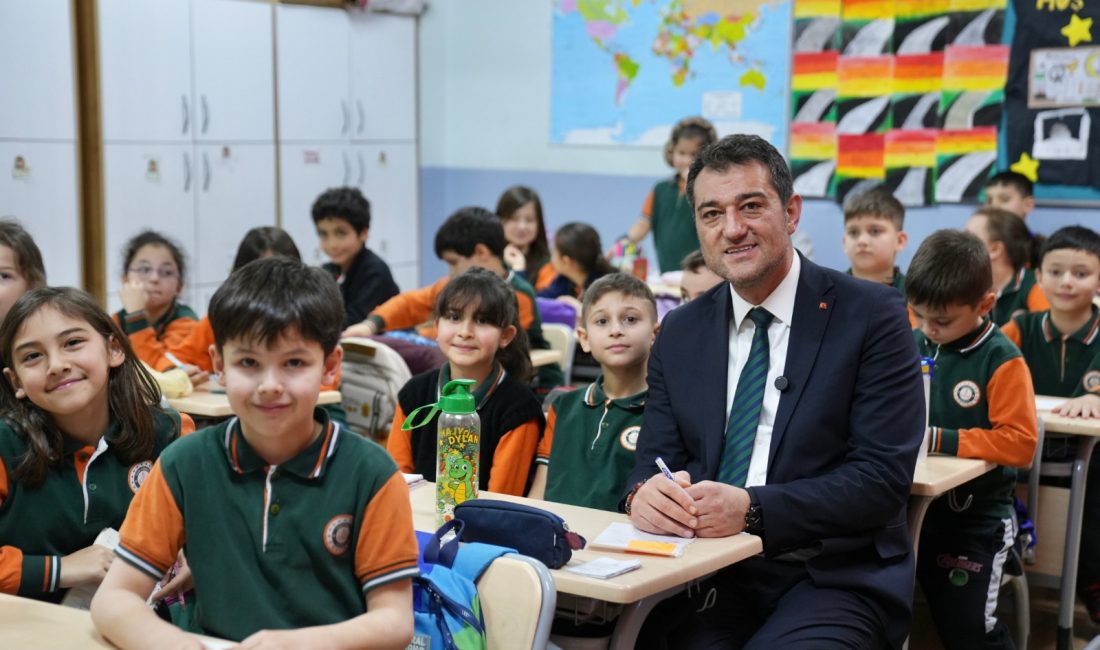 Giresun Belediye Başkanı Fuat Köse, yeni eğitim öğretim yılının başlaması