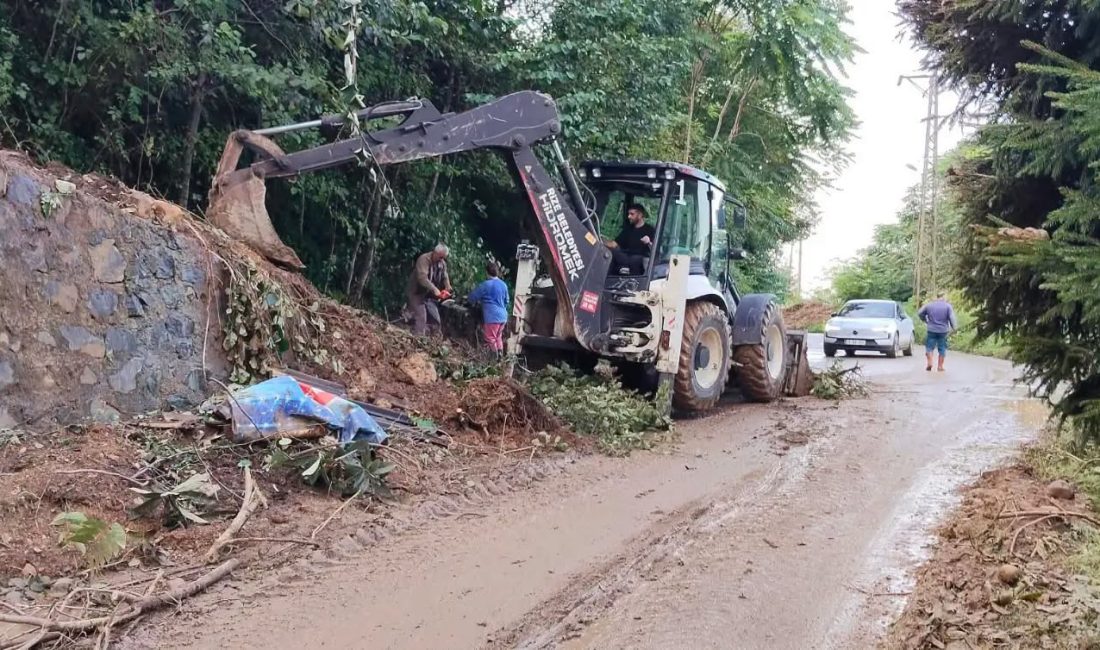 Rize Belediyesi Ekipleri Pazar’da Sel Sonrası Sahada Rize Belediyesi ekipleri, Pazar ilçe merkezinde etkili olan selin ardından