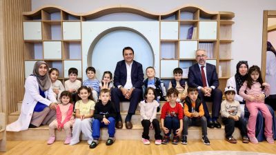 Cumhurbaşkanı Recep Tayyip Erdoğan, Gazze’de İsrail’in saldırısı sonucu bir araçta
